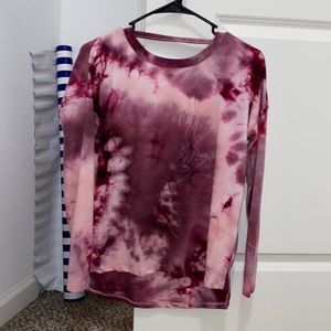 Derek heart sweater tie dye size small